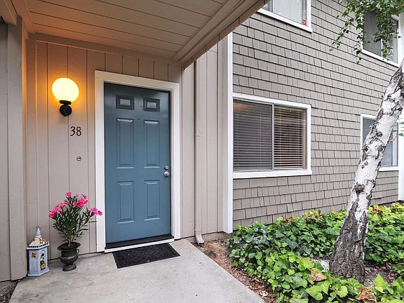 2nd image of 5481 Sean Cir APT 38