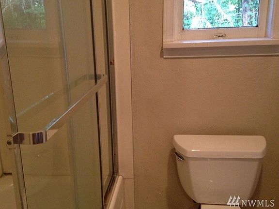 5th image of 15809 Goodrich Dr NW