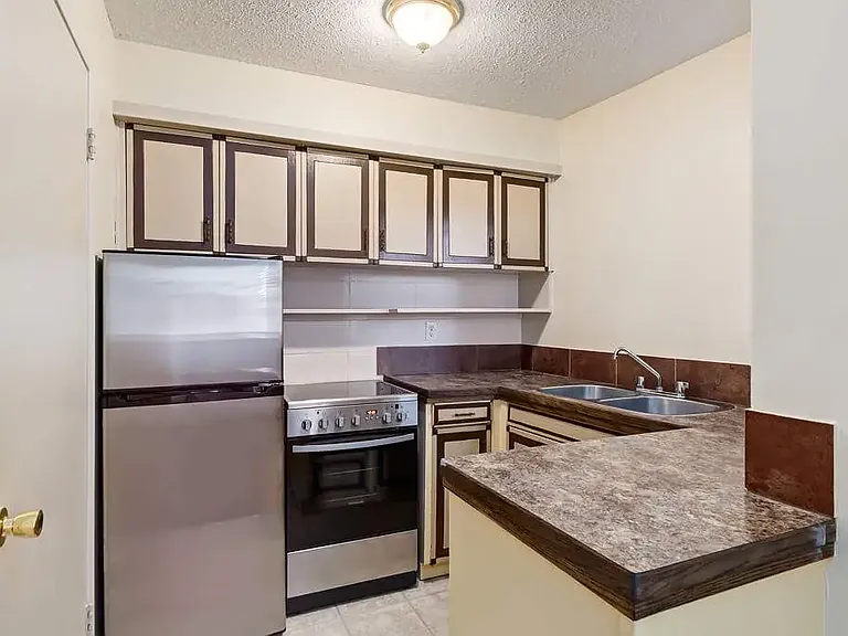 4514 48th Ave #12 — Photo 7
