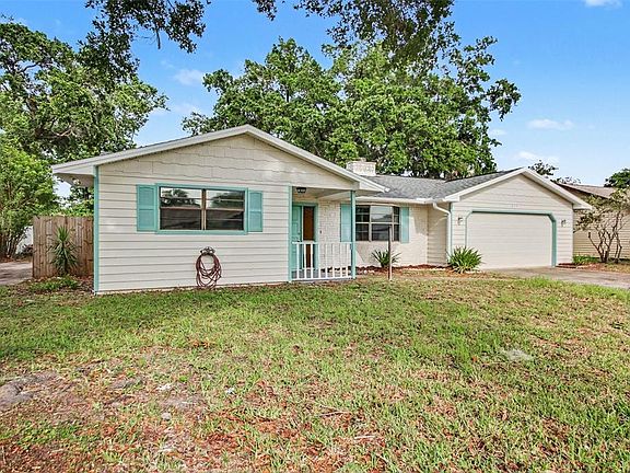 2nd image of 959 Sand Crest Dr