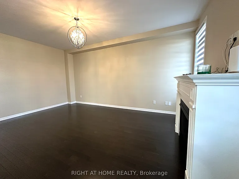 116 Hurst Dr — Photo 20