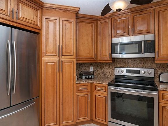 3rd image of 6104 Palma Del Mar Blvd S APT 401