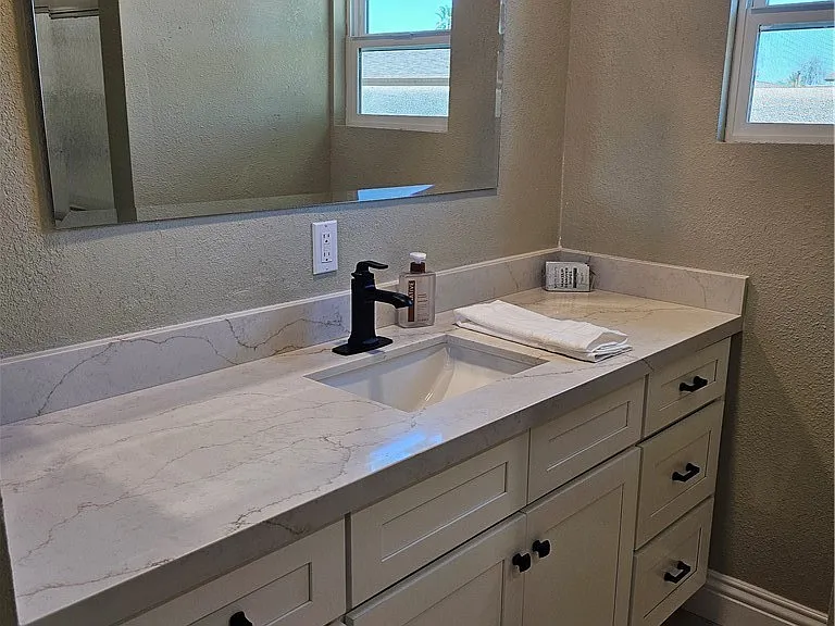 44250 Russell Ln — Photo 11