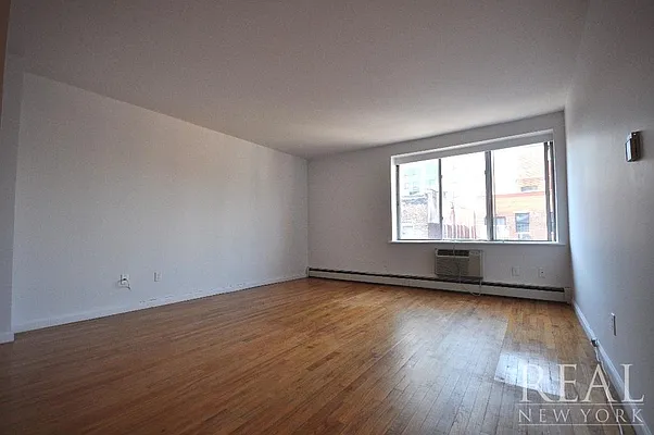 Rented by REAL New York | media 31