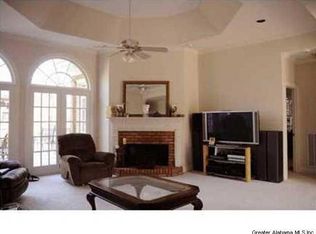 3769 Carisbrooke Dr, Birmingham, AL 35226