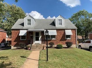 8640 Charlton Ln, Saint Louis, MO