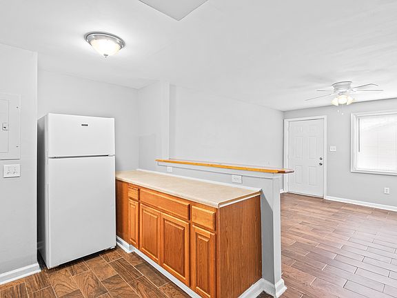 4th image of 961 Desoto St SW #15