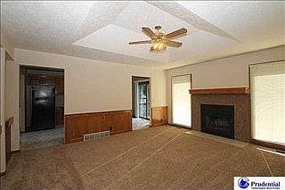 5th image of 8110 S 151st St