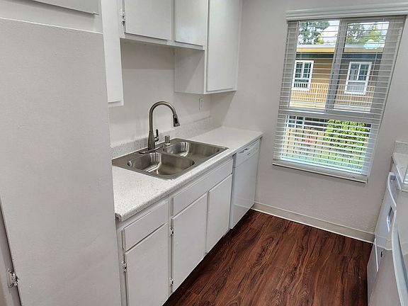 4th image of 13326 Community Rd #12