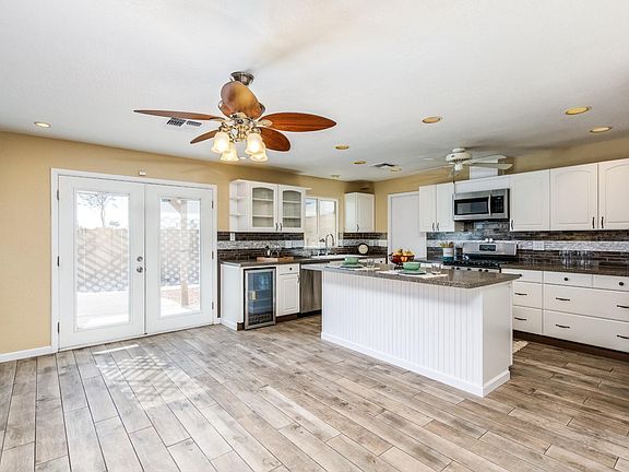 5th image of 4009 W Wagon Wheel Dr