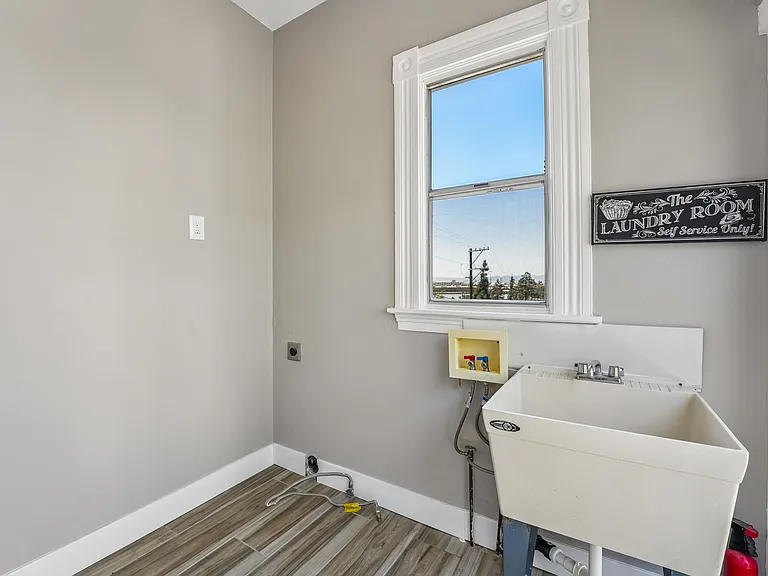 517 Branciforte St — Photo 9
