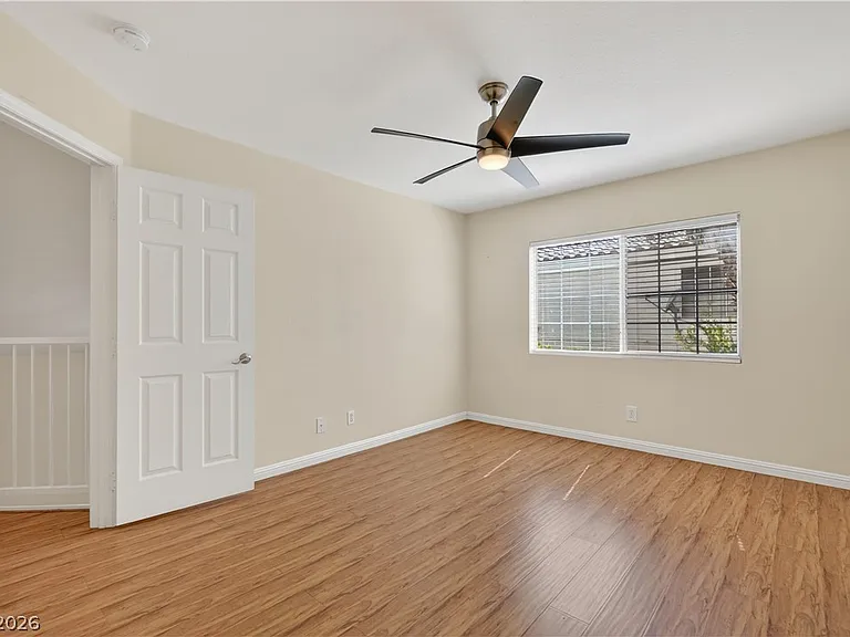 7926 Rosellen Ave — Photo 16