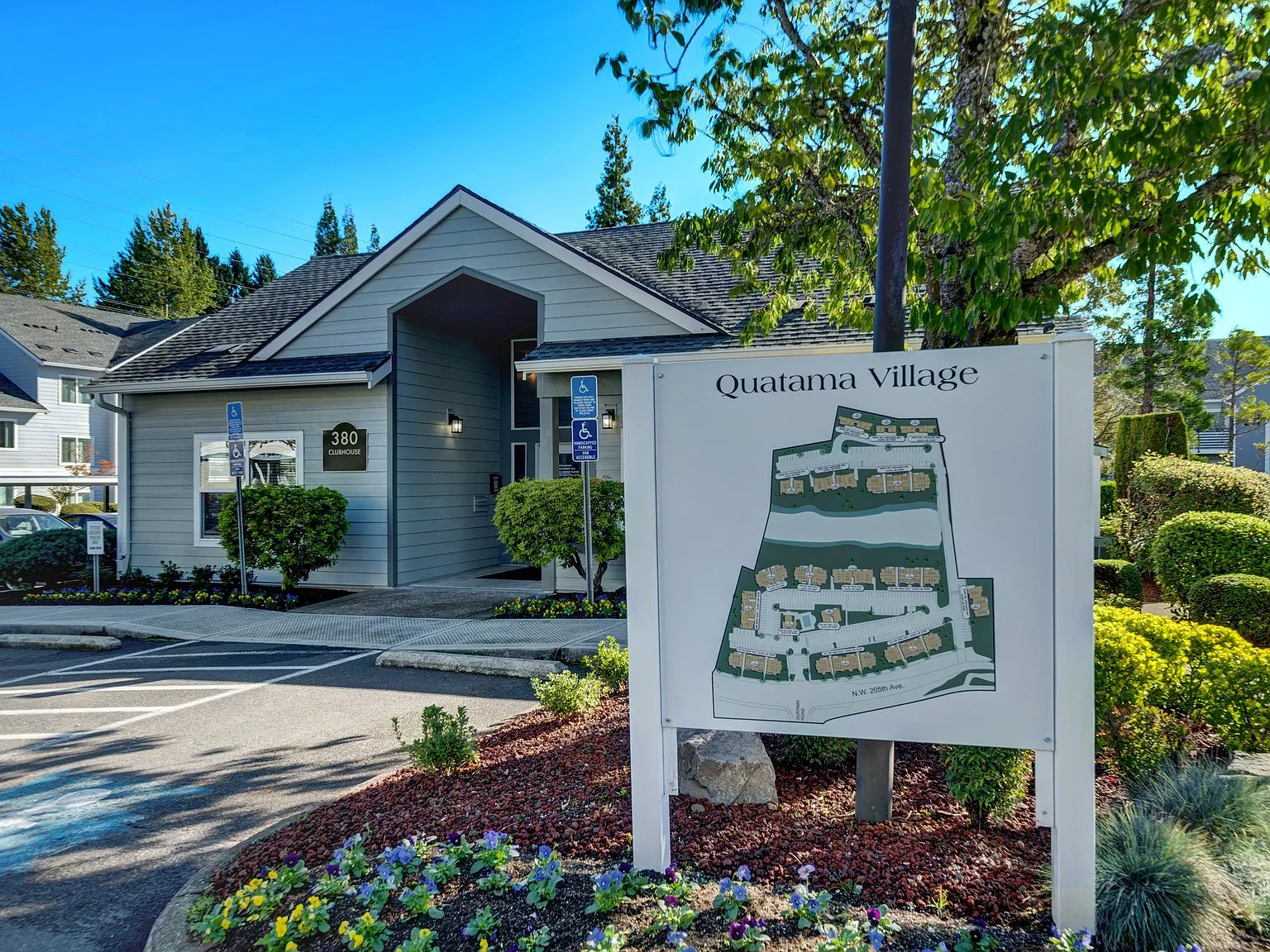 Quatama Village Apartments — Photo 4