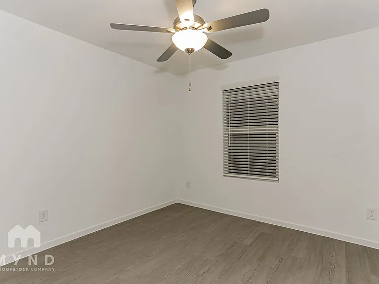 2704 River Knoll Ln — Photo 16