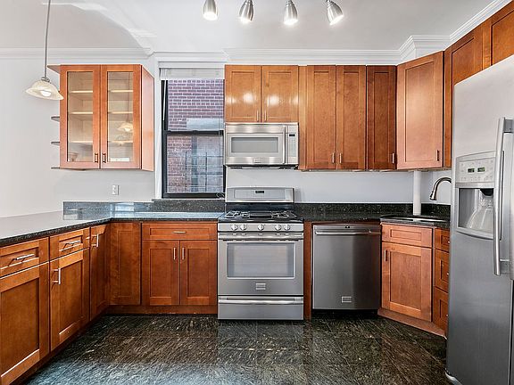 3rd image of 839 W End Ave APT 7F