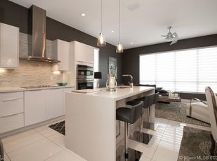 6630 NW 105th Pl, Doral, FL 33178