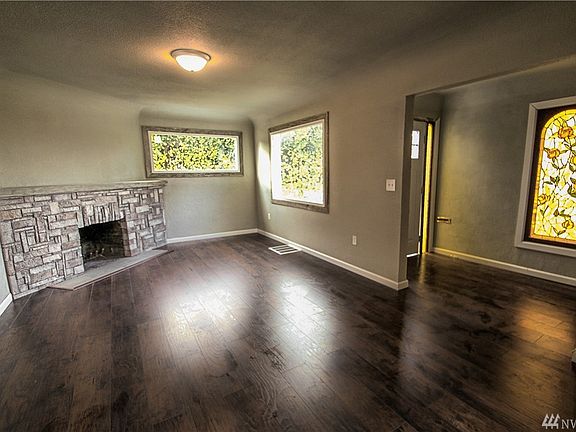 3rd image of 212 S 59th St