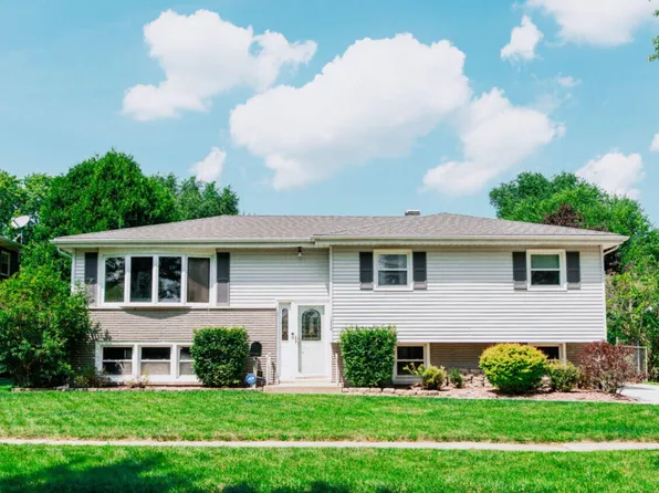 1230 W 10th Pl, Hobart, IN 46342