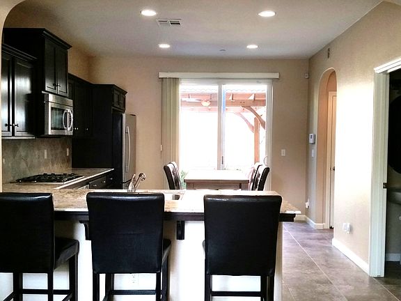 2nd image of 3669 Richmond Ave