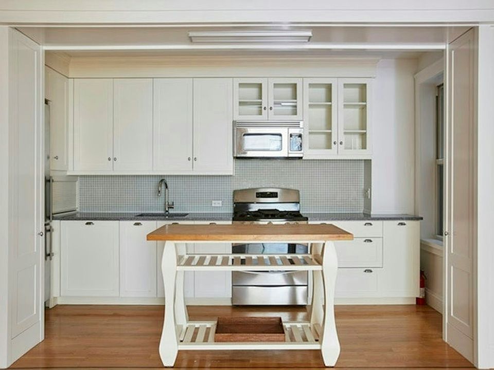 2nd image of 41 W 72nd St APT 3D