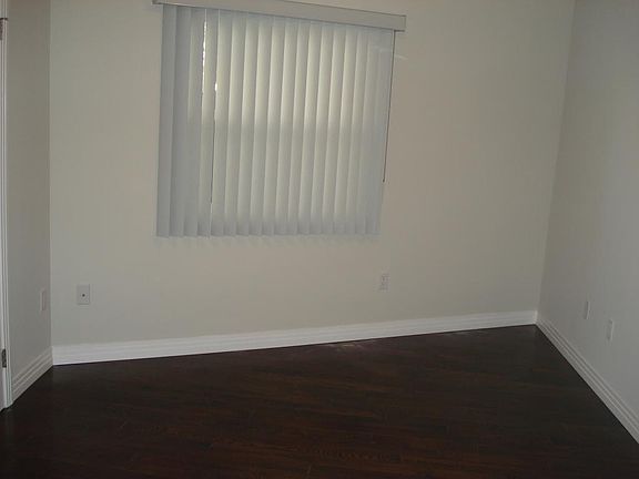 4th image of 1250 Edris Dr APT 6