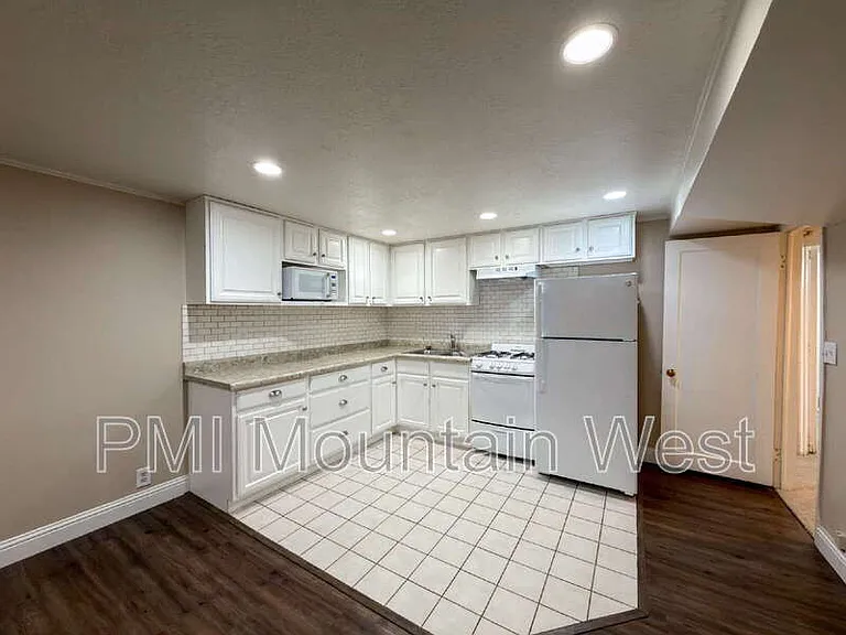 282 E 650 N — Photo 6