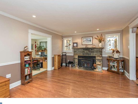 5th image of 2032 Belvedere Ave