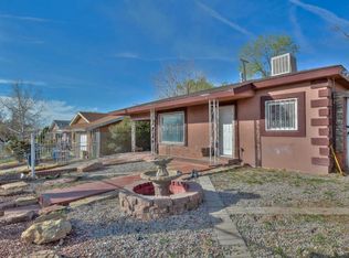 235 56th St NW, Albuquerque, NM 87105