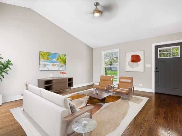 348 Westbrook Cir, Naperville, IL 60565