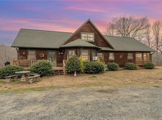 1155 Mary Ann Rd, Walnut Cove, NC 27052