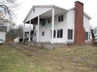 6650 Bear Ridge Rd, Lockport, NY 14094