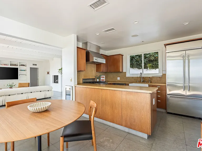 1568 Viewsite Dr — Photo 12