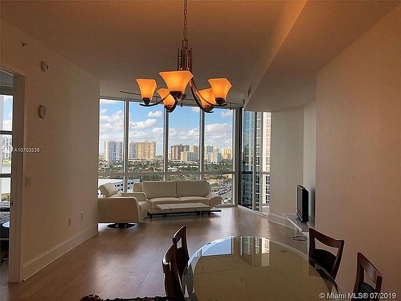 5th image of 18101 Collins Ave APT 1503