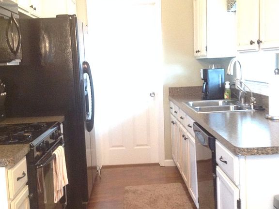 5th image of 6043 Albion Dr