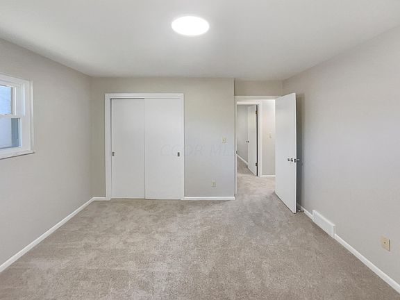 4th image of 4793 Almont Dr