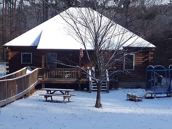 5th image of 76 Pine Dr #2