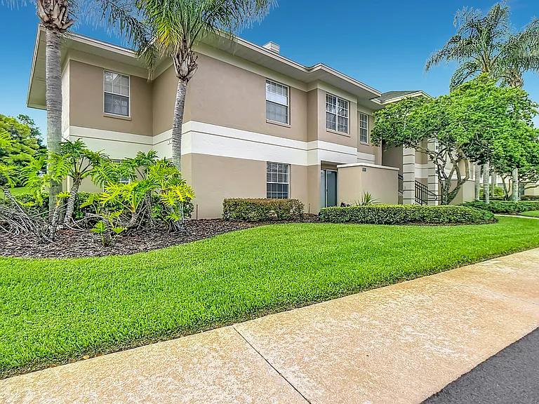 1105 Eagle Pond Dr — Photo 4