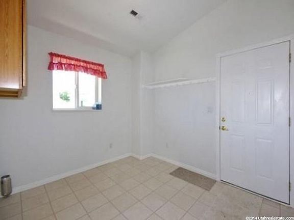 5th image of 564 N 1200th St E