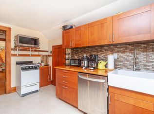 119 W 16th St #3, Cedar Falls, IA 50613