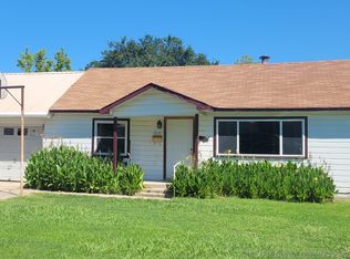 319 E Pine St, Skiatook, OK 74070