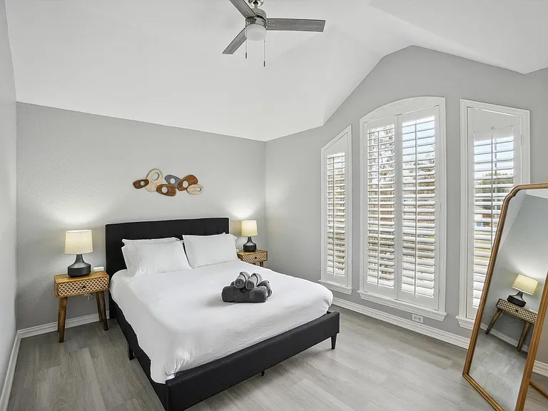 2401 Scarlet Oak Dr — Photo 35