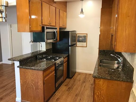 3rd image of 9510 La Canada Way