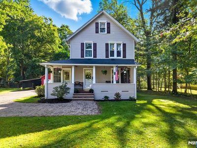 528 Wyckoff Ave, Ramsey, NJ, 07446