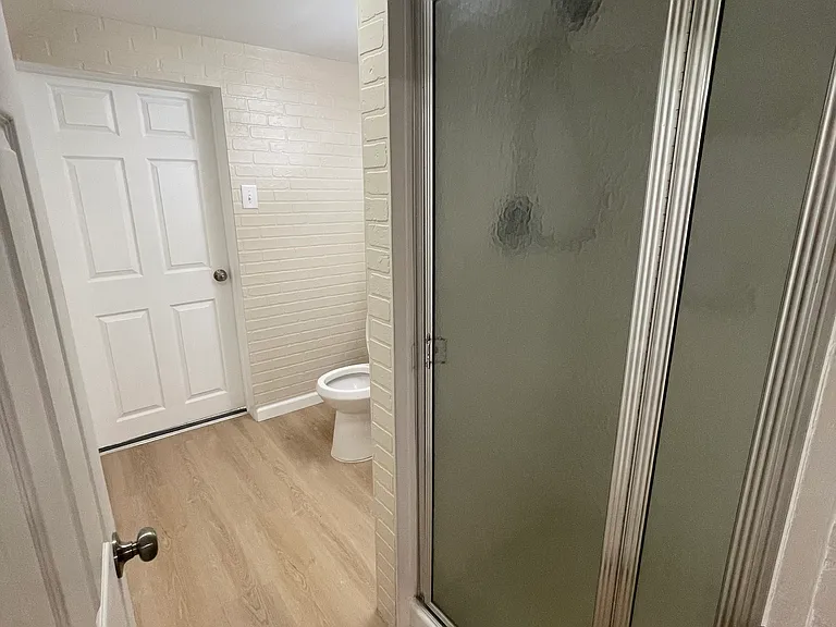 339 W Main St — Photo 16