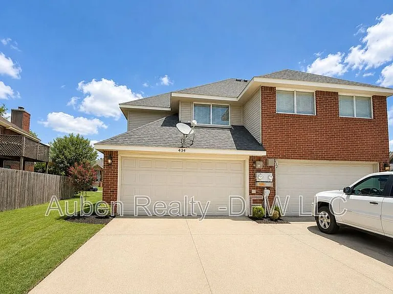 434 Chestnut Ln — Photo 21