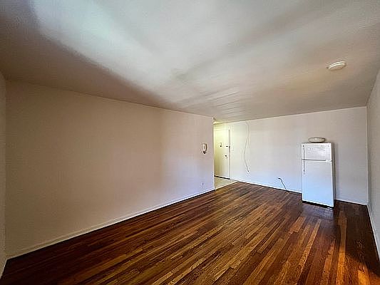 2nd image of 65-65 Booth St #5