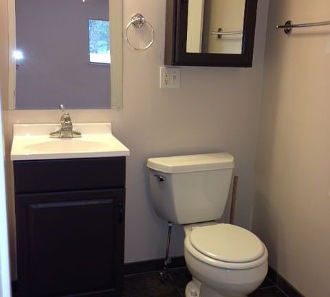 3rd image of 5918 27th St NE