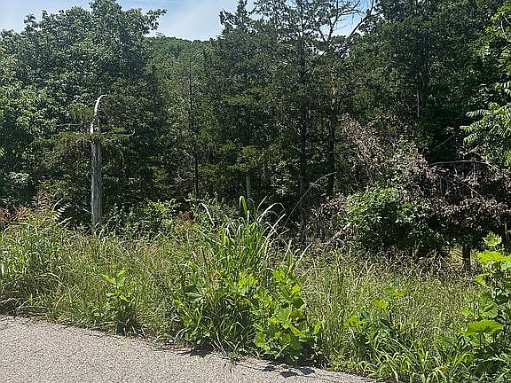 4th image of 3530 Red Oak Dr