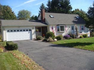 16 Fairview Rd, Wilbraham, MA 01095