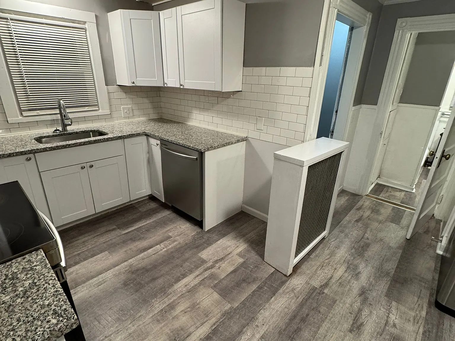 151R S Main St — Photo 3